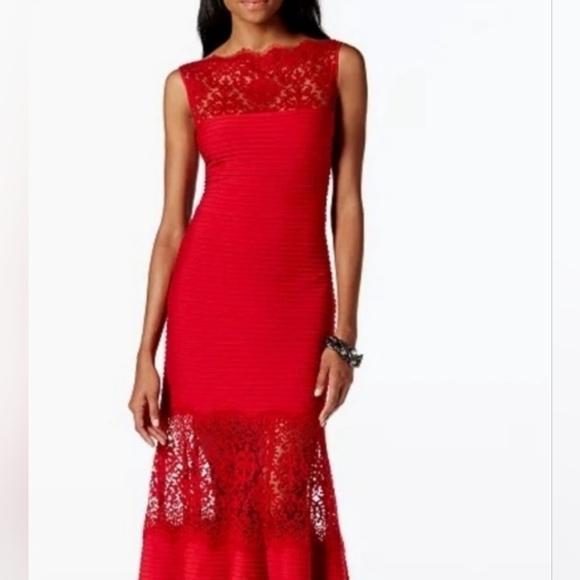 Tadashi Shoji Dresses & Skirts - Tasdashi Shoji red full length dress